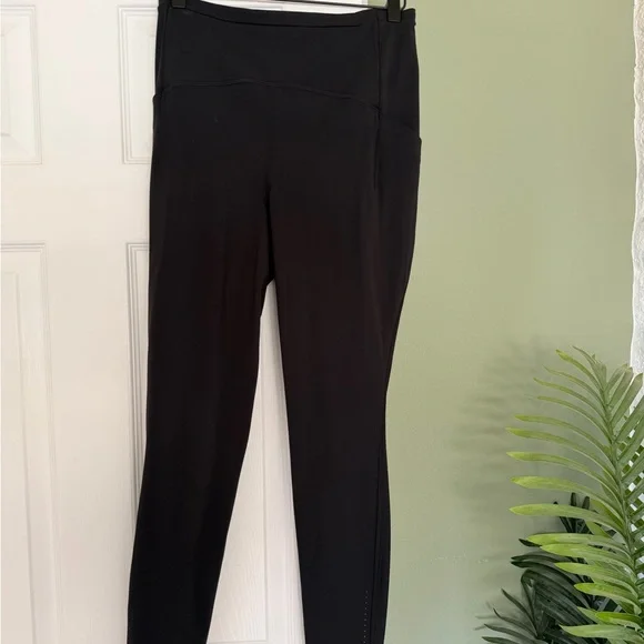 Lululemon Fast and Free Black Legging 28” - Picture 4 of 6